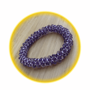 023 hodná gumička fialová