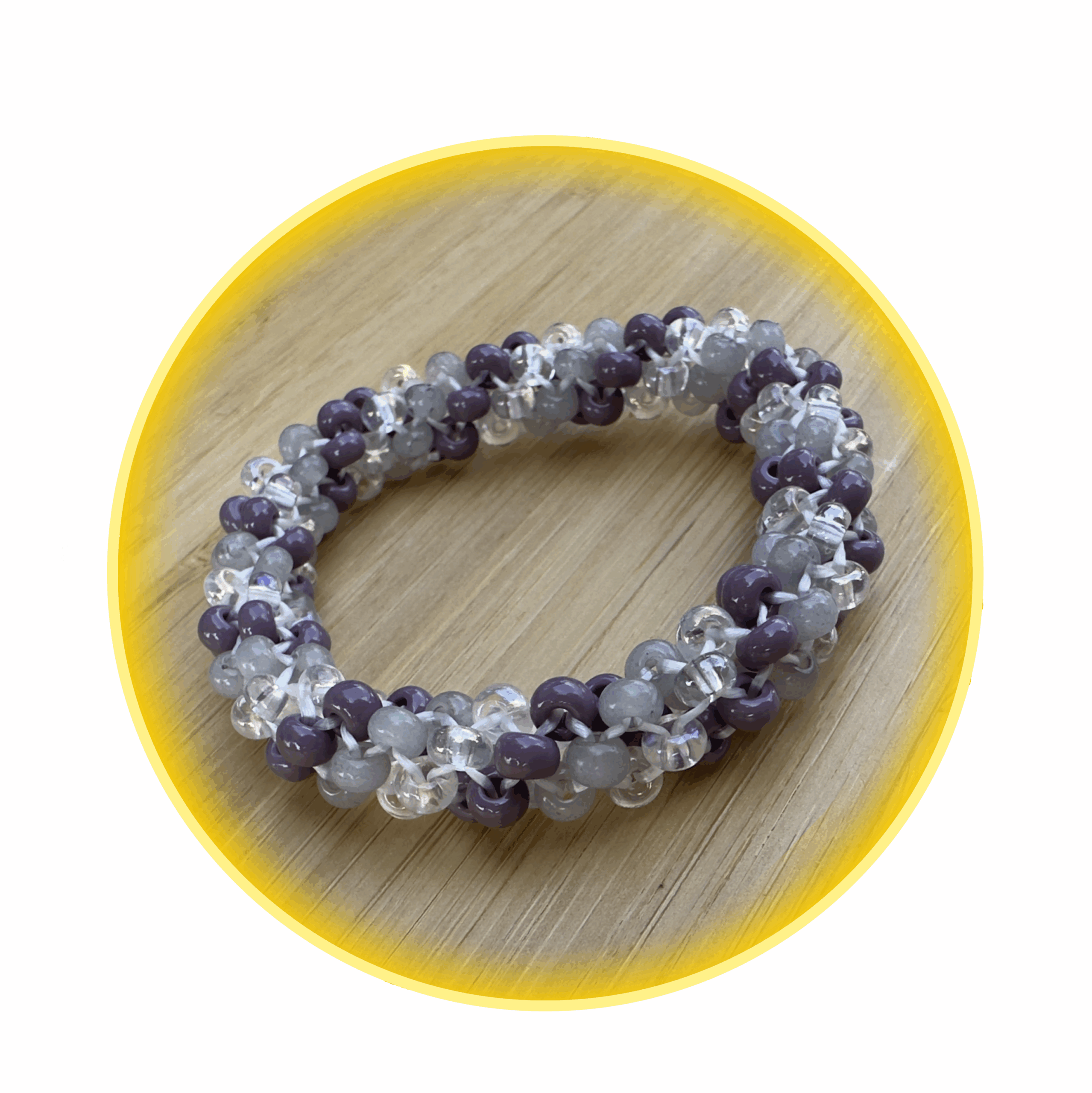 035 hodná gumička šedo fialová