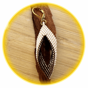 003 béžovo hnědá