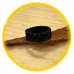 024 lesklý černý