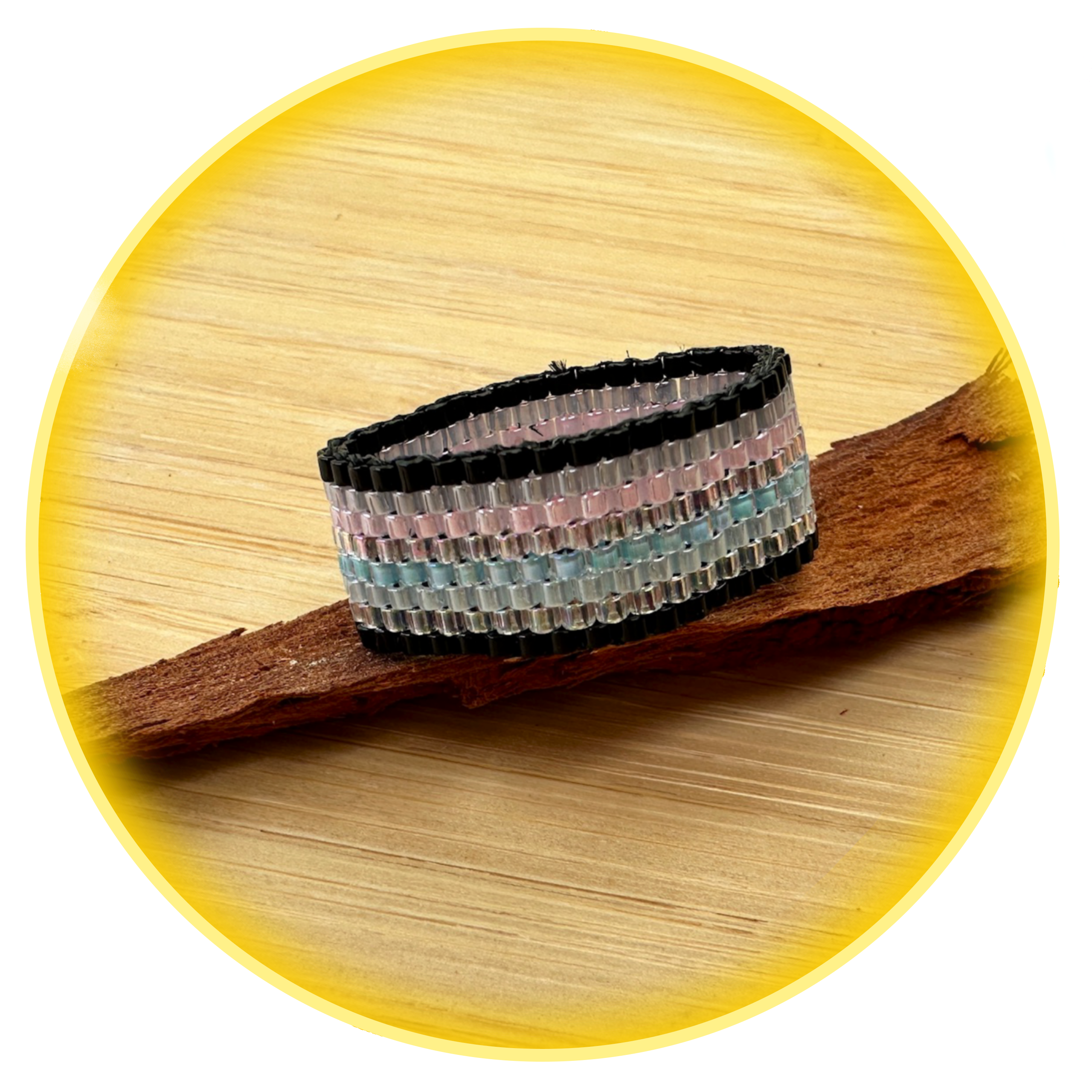 040 řůžovomodrý s černým okrajem