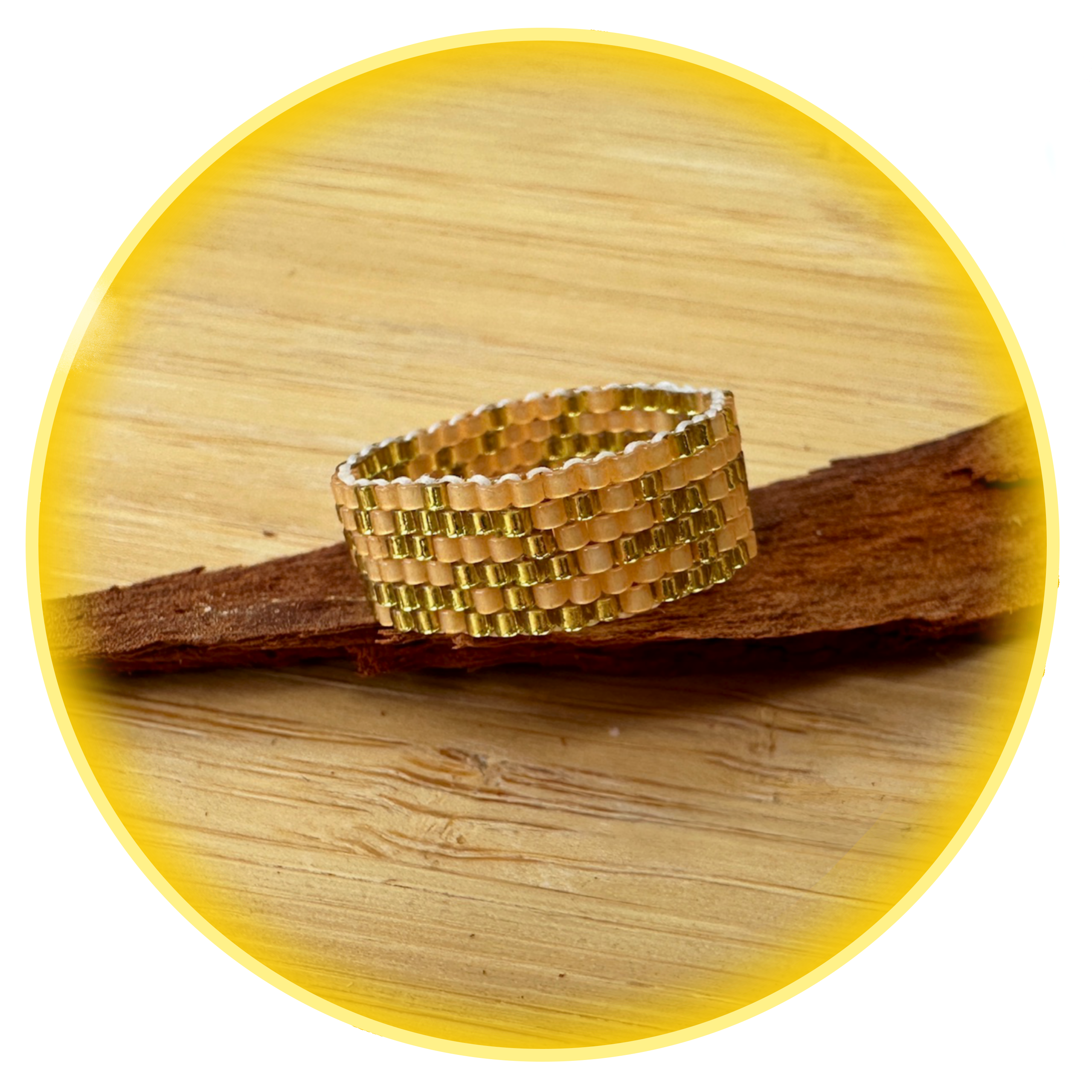 043 zlatozelený prsk