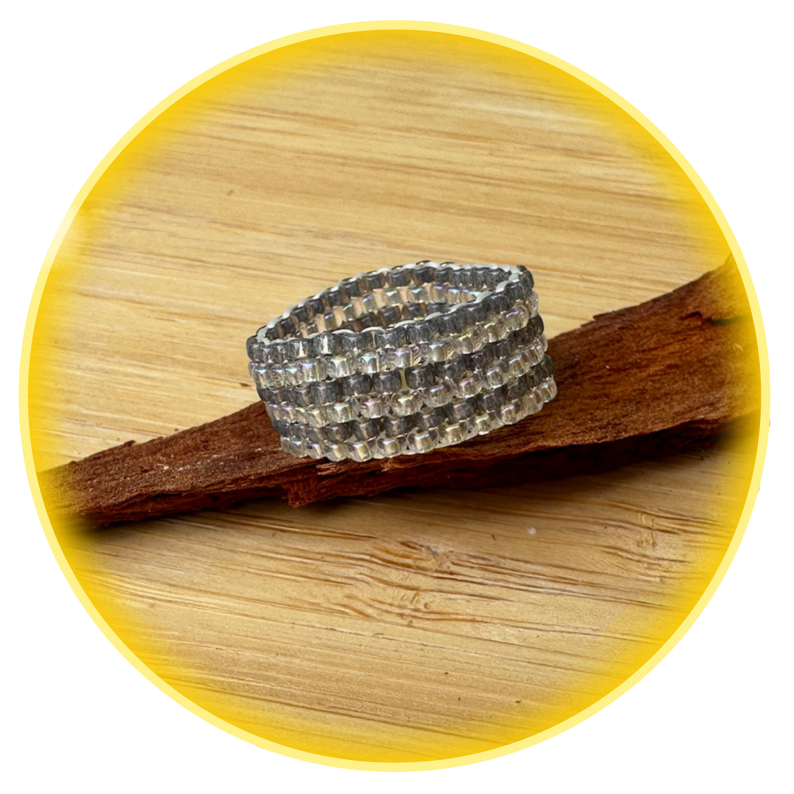 044 stříbrno šedý