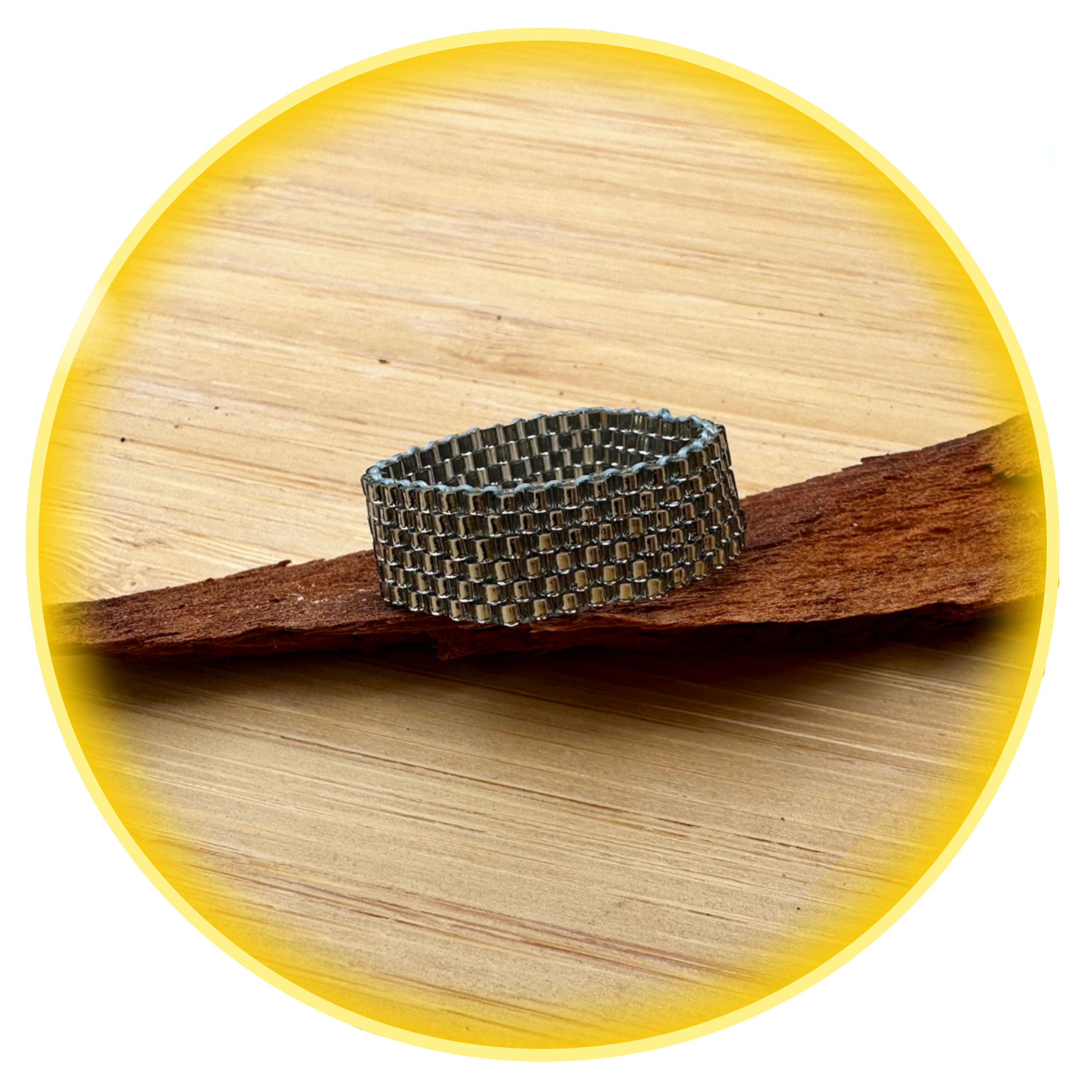 056 lesklý šedý