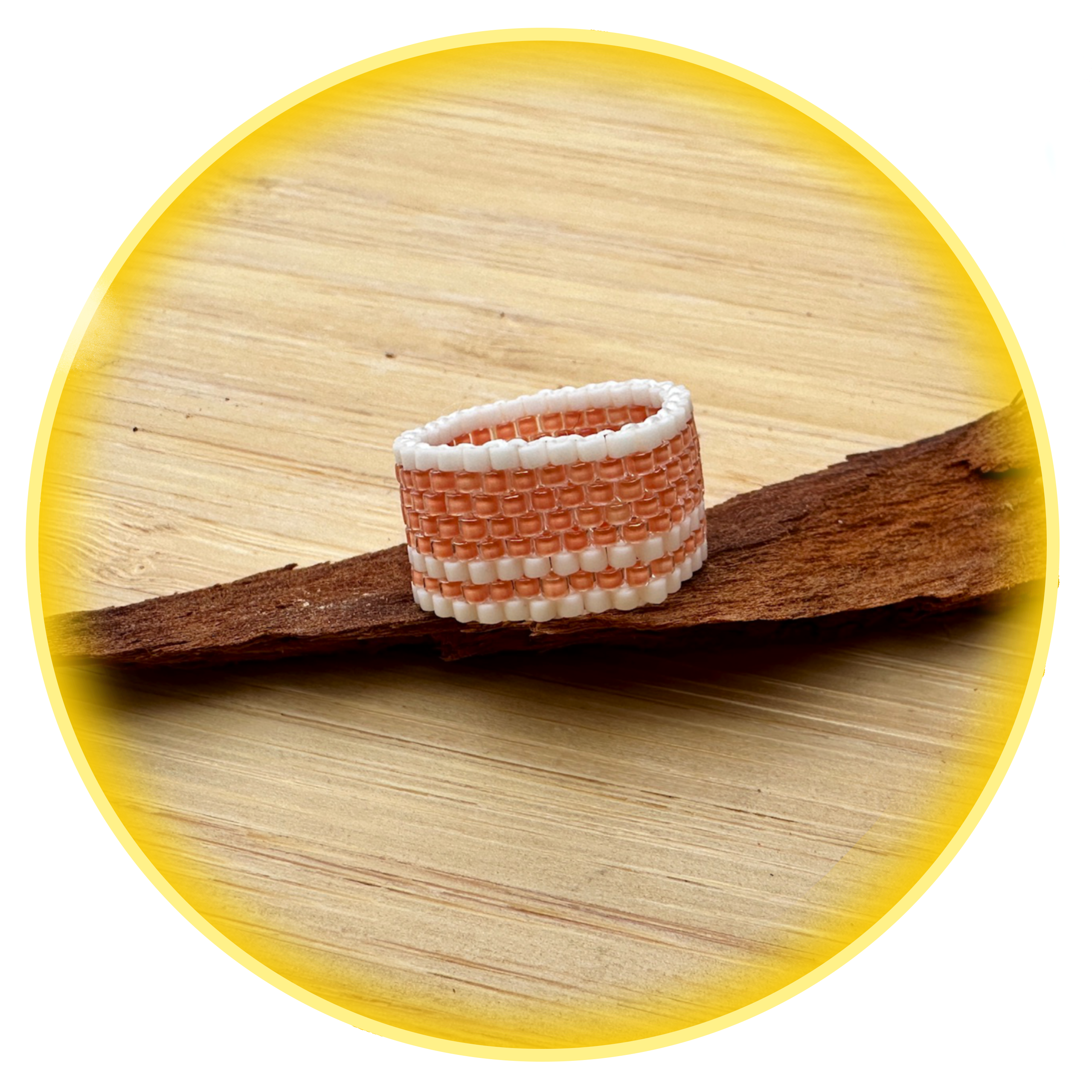 057 lososový s bílými linkami